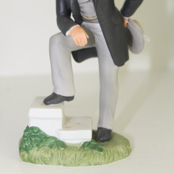 Scarlett O’Hara and Rhett Butler from GONE WITH THE WIND figurines - Picture 6 of 14